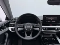 2022 Audi A5 Sportback 40 TFSI quattro Luxury Sport, белый — фото 9