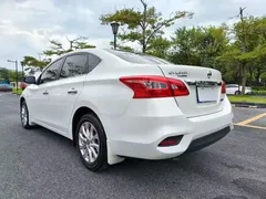 2021 Nissan Sylphy 1.6XL CVT, белый — фото 7