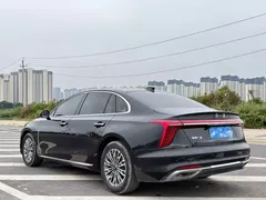 2025 Hongqi H5 1.5T DCT, чёрный — фото 9