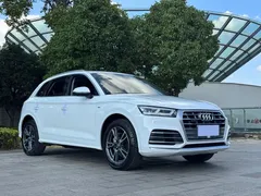 2020 Audi Q5L 40 TFSI Fashion, белый — фото 3