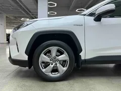 2022 Toyota RAV4 Hybrid 2.5L E-CVT 2WD Elite, белый — фото 6