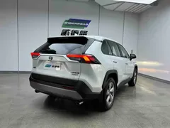 2022 Toyota RAV4 Hybrid 2.5L E-CVT 2WD Elite, белый — фото 10