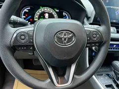 2022 Toyota RAV4 Hybrid 2.5L E-CVT 2WD Elite, белый — фото 21