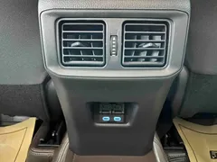 2022 Toyota RAV4 Hybrid 2.5L E-CVT 2WD Elite, белый — фото 29