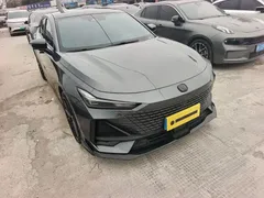 2023 Changan UNI-V 1.5T Premium — фото 3