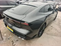 2023 Changan UNI-V 1.5T Premium — фото 14