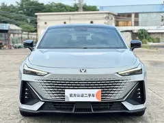 2022 Changan UNI-V 1.5T Premium — фото 2