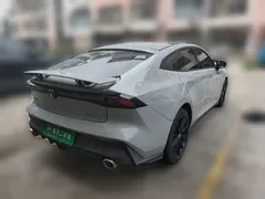 2022 Changan UNI-V 1.5T — фото 5