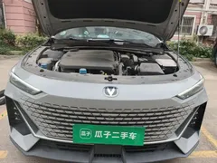 2022 Changan UNI-V 1.5T — фото 17