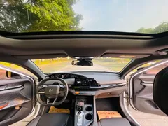 2022 Changan UNI-V 1.5T, белый — фото 8