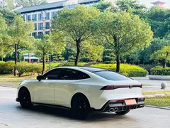 2022 Changan UNI-V 1.5T, белый — фото 14