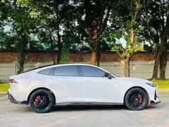 2022 Changan UNI-V 1.5T, белый — фото 17