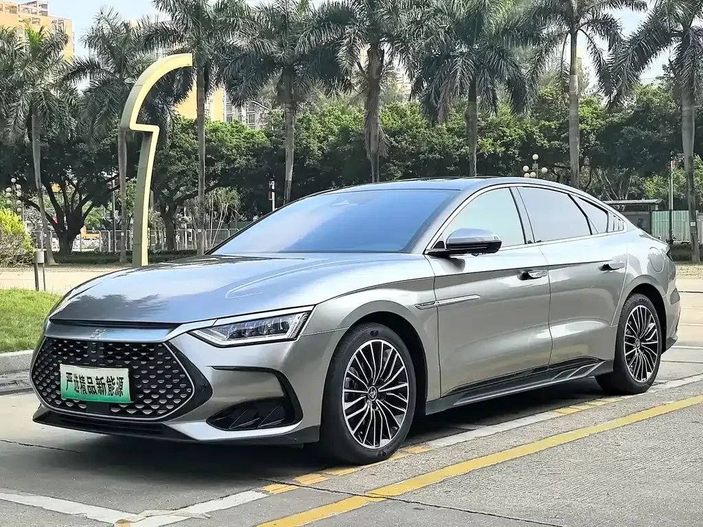 2023 BYD Han DM-i 121KM