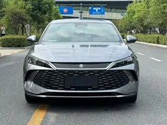 2024 BYD Qin L DM-i 120KM — фото 2