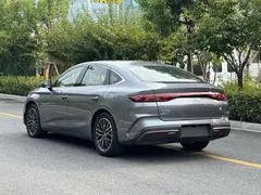 2024 BYD Qin L DM-i 120KM — фото 18