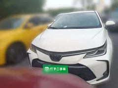 2021 Toyota Corolla TNGA 1.5L CVT, белый — фото 2