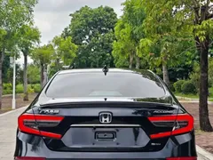2022 Honda Accord 2.0L Hybrid, чёрный — фото 9