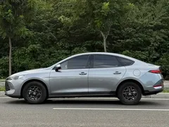 2025 BYD Qin PLUS DM-i 55KM — фото 3