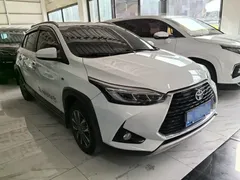 2022 Toyota Yaris L Zhixuan X 1.5L CVT Premium, белый — фото 3