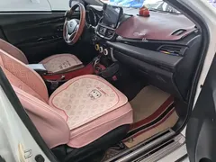 2022 Toyota Yaris L Zhixuan X 1.5L CVT Premium, белый — фото 12