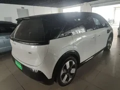 2025 Zeekr Mix Smart Driving, белый — фото 7