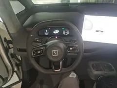 2025 Zeekr Mix Smart Driving, белый — фото 11