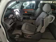 2025 Zeekr Mix Smart Driving, белый — фото 15