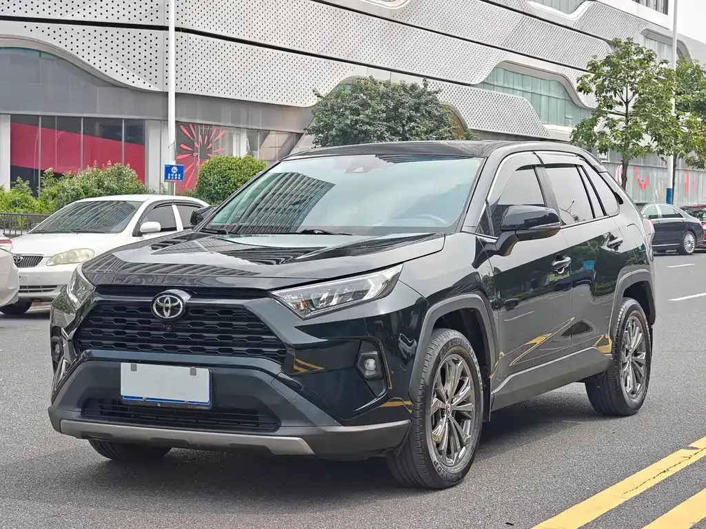 2023 Toyota RAV4 2.0L CVT 2WD Fashion