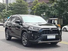 2023 Toyota RAV4 2.0L CVT 2WD Fashion, чёрный — фото 3