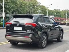 2023 Toyota RAV4 2.0L CVT 2WD Fashion, чёрный — фото 7