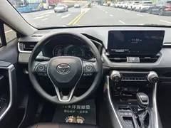 2023 Toyota RAV4 2.0L CVT 2WD Fashion, чёрный — фото 12
