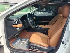 2021 Toyota Camry Hybrid 2.5HG Luxury, белый — фото 8