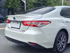 2021 Toyota Camry Hybrid 2.5HG Luxury, белый — фото 23