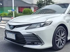 2021 Toyota Camry Hybrid 2.5HG Luxury, белый — фото 24