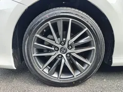 2021 Toyota Camry Hybrid 2.5HG Luxury, белый — фото 25