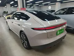 2022 Nio ET5 75kWh, чёрный — фото 5