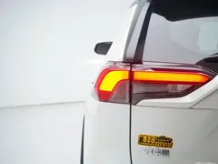 2020 Toyota RAV4 2.0L CVT, белый — фото 14