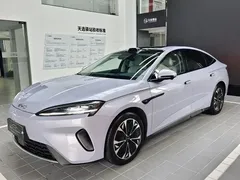 2026 BYD Seal 07 EV 705 Flagship — фото 1
