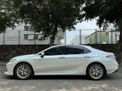 2019 Toyota Camry 2.5G, белый — фото 6