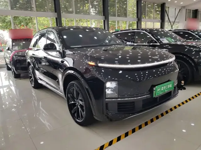 2023 Li Auto L8