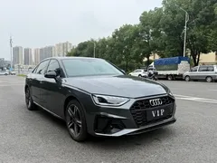 2022 Audi A4L 40 TFSI — фото 2
