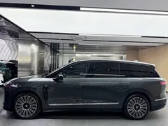 2026 Nio ES8 6-seat Executive Luxury, зелёный — фото 13