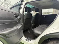 2023 Honda Vezel 1.5L CVT, белый — фото 9