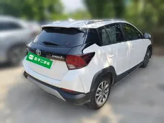 2022 Toyota Yaris L Zhixuan X 1.5L CVT Premium, белый — фото 4