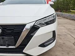 2021 Nissan Sylphy 1.6L XL CVT, белый — фото 24
