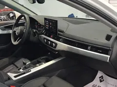 2022 Audi A4L 40 TFSI, белый — фото 12