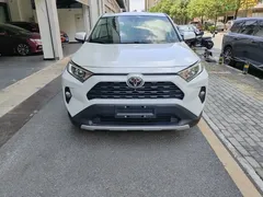 2021 Toyota RAV4 2.0L CVT 2WD Fashion, белый — фото 2