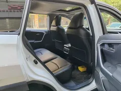 2021 Toyota RAV4 2.0L CVT 2WD Fashion, белый — фото 10