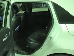 2021 Honda Fit 1.5L CVT, белый — фото 13