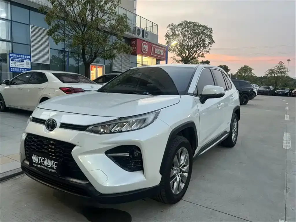 2022 Toyota Wildlander 2.0L CVT 2WD Luxury Plus